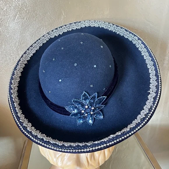 ENCHANTING 1970s' NAVY WIDE BRIM FELT HAT + PEARLS/BEADS/GLITTER & LARGE JEWEL
